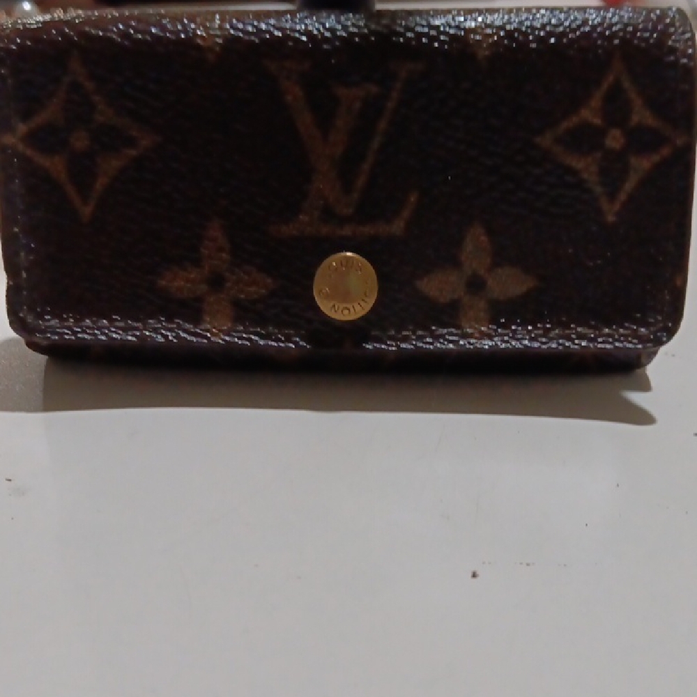 Louis Vuitton Gold Brown Key Card Holder with Classic Elegance